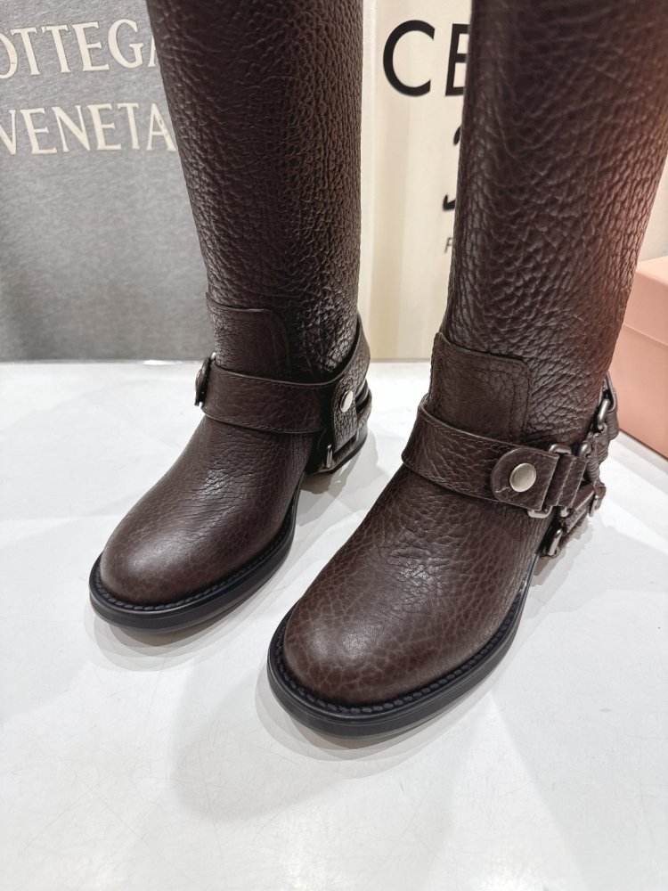 Boots women's фото 6