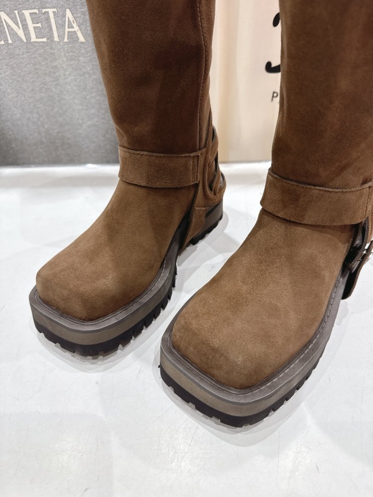 Чоботи жіночі фото 6