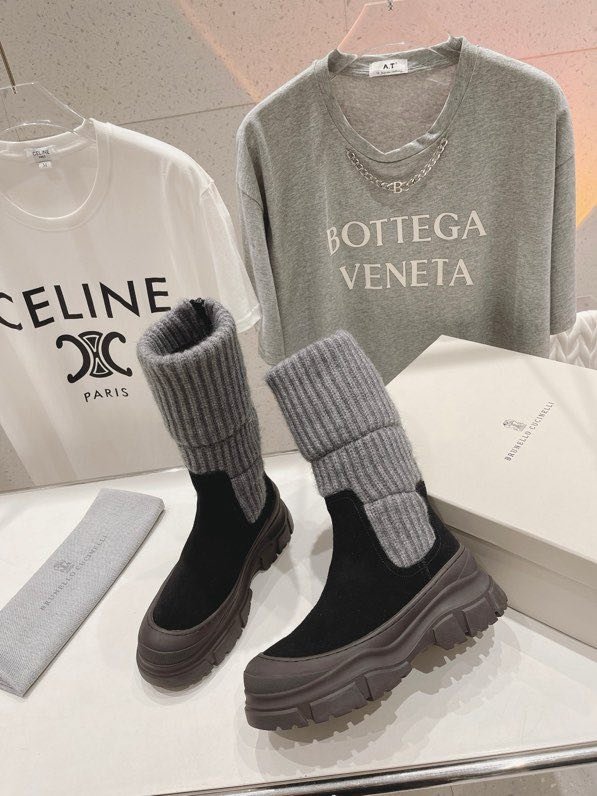 Сапоги женские фото 6