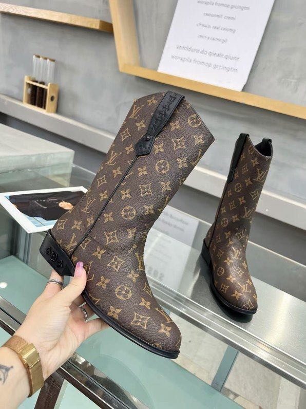 Чоботи жіночі фото 6