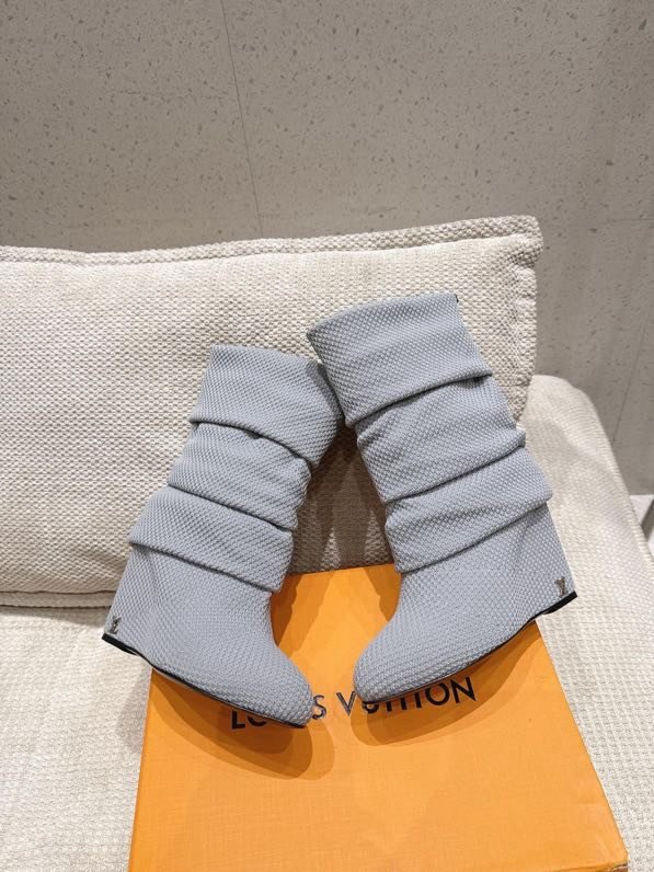 Boots women's фото 6