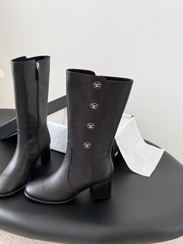 Сапоги женские фото 6