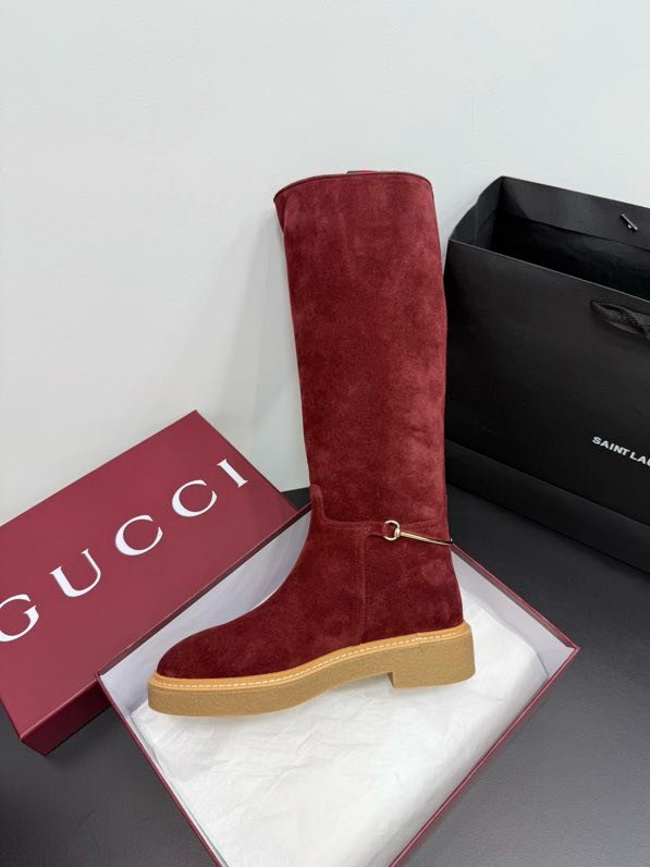 Сапоги женские фото 6