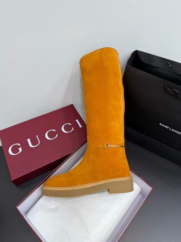 Сапоги женские фото 6