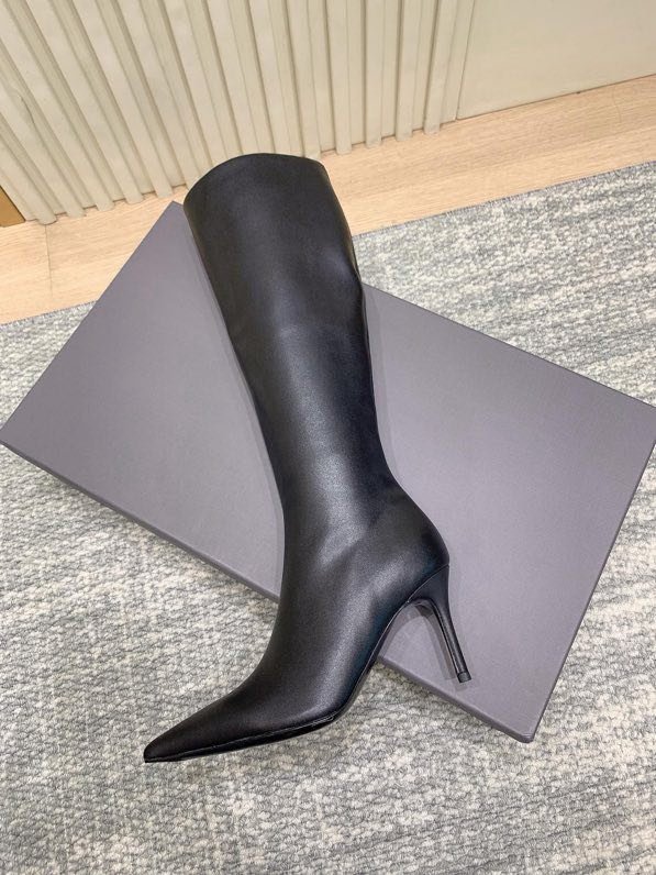 Сапоги женские фото 6