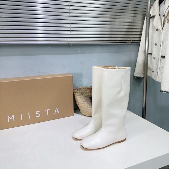 Сапоги женские фото 7