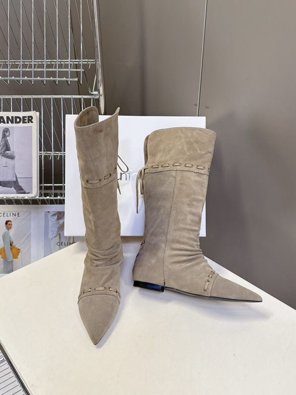 Сапоги женские фото 7