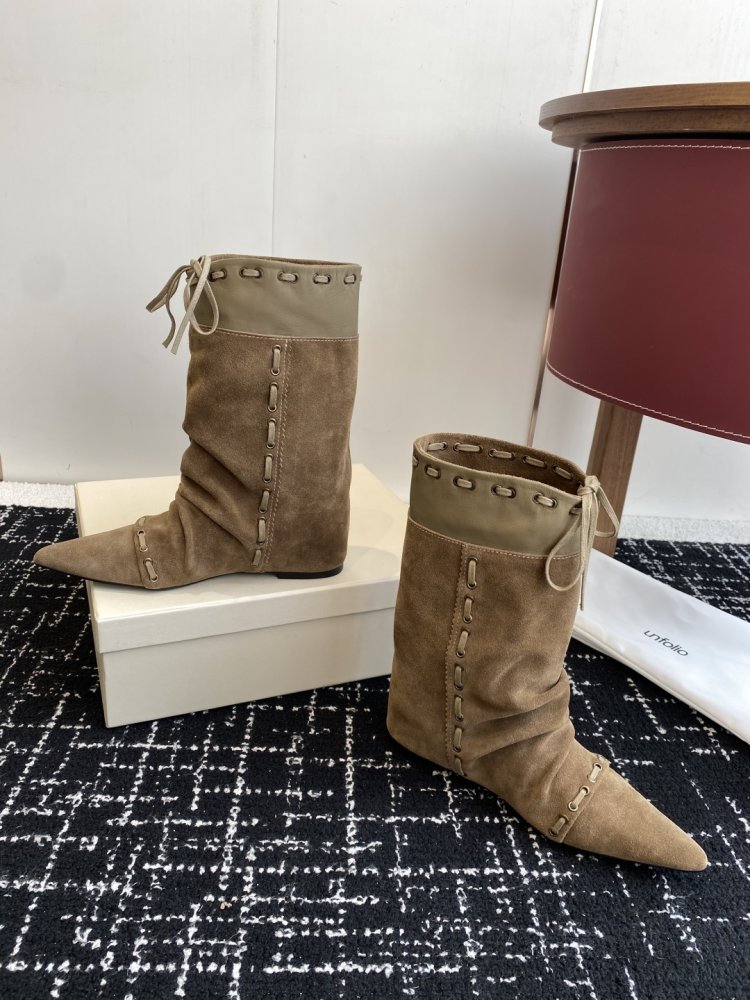 Сапоги женские фото 7