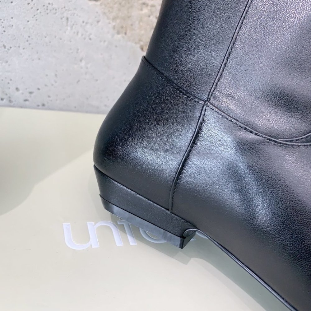 Сапоги женские фото 7