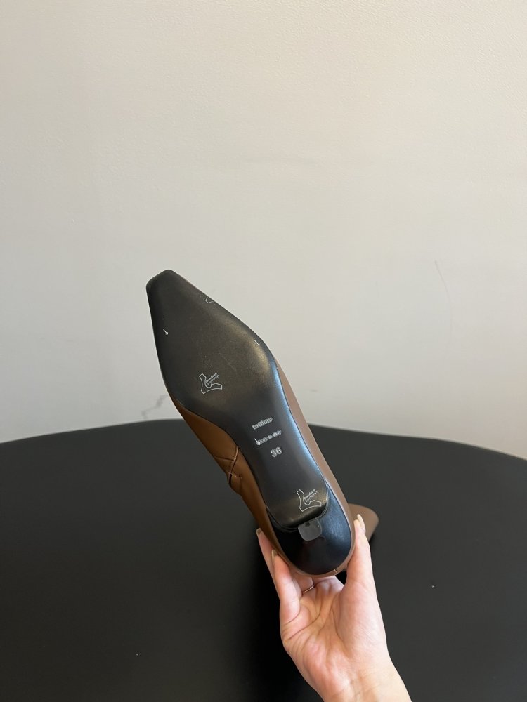 Сапоги женские фото 7