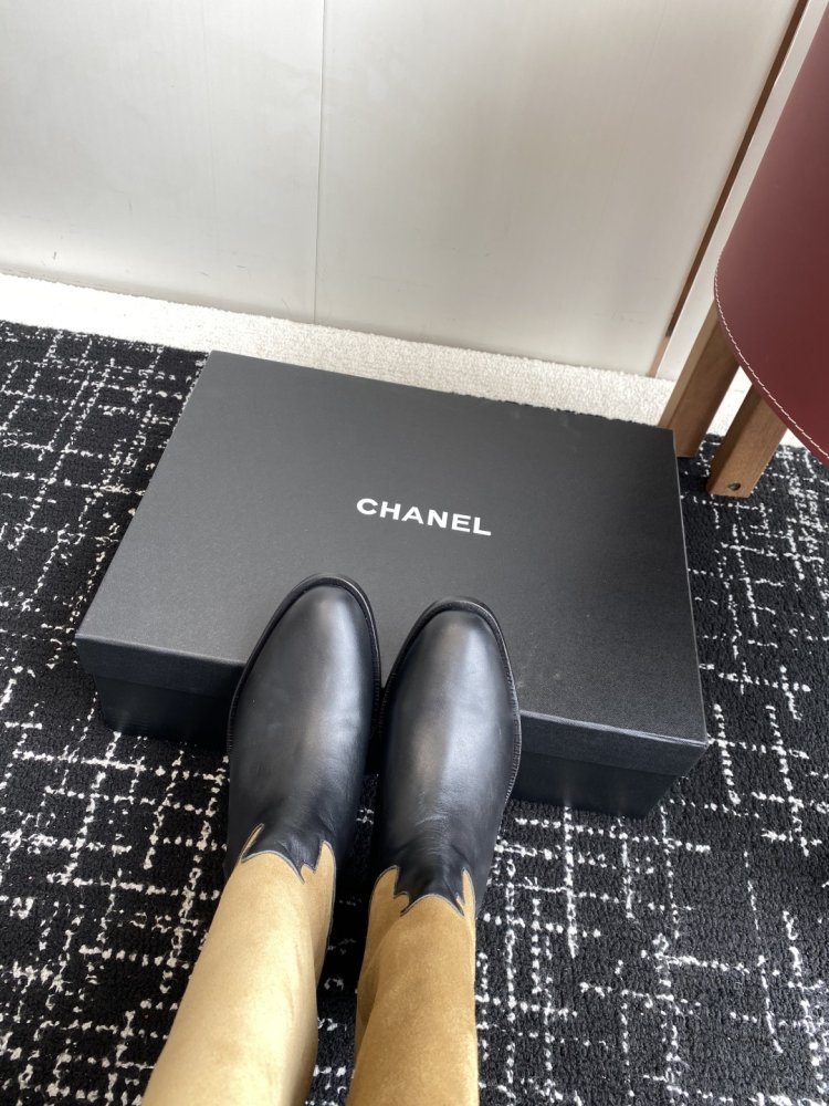 Сапоги женские фото 7