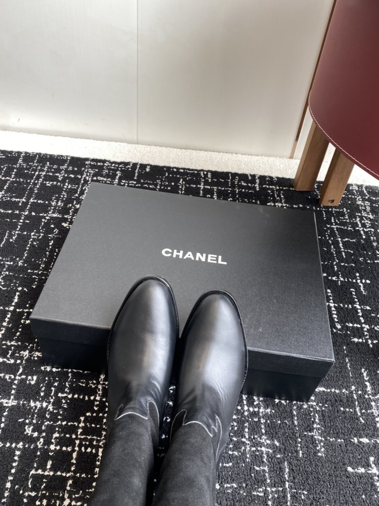 Чоботи жіночі фото 7