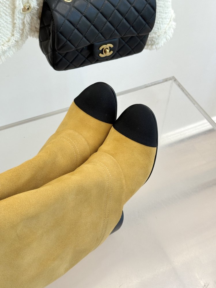 Сапоги женские фото 7