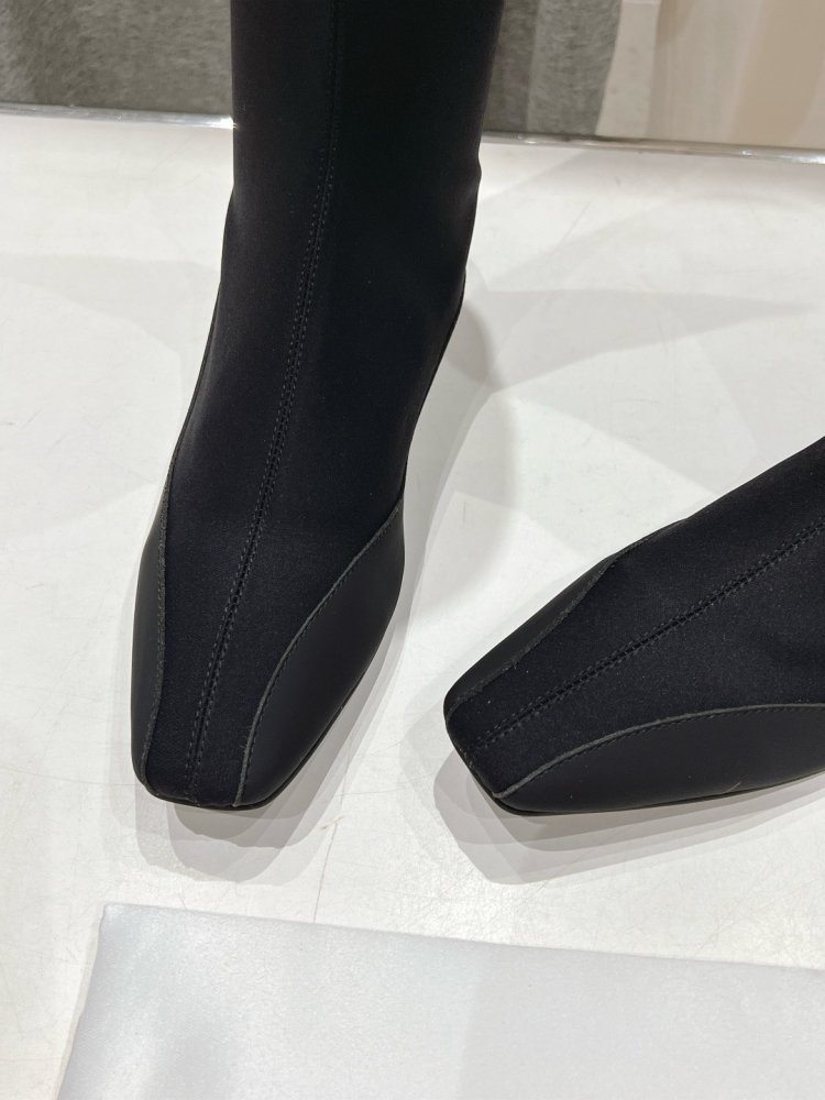 Чоботи жіночі фото 7