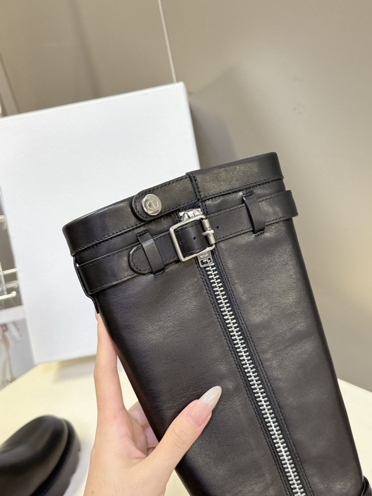 Чоботи жіночі фото 7