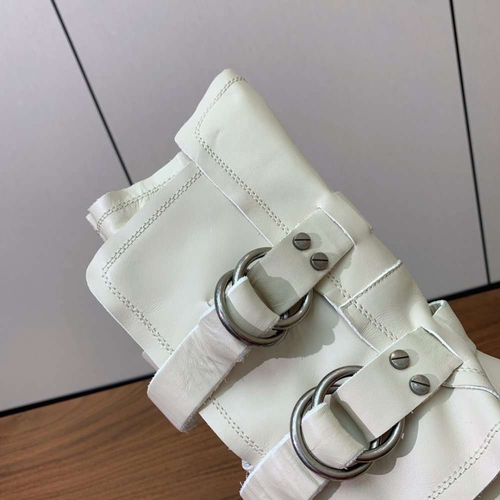 Сапоги женские фото 7