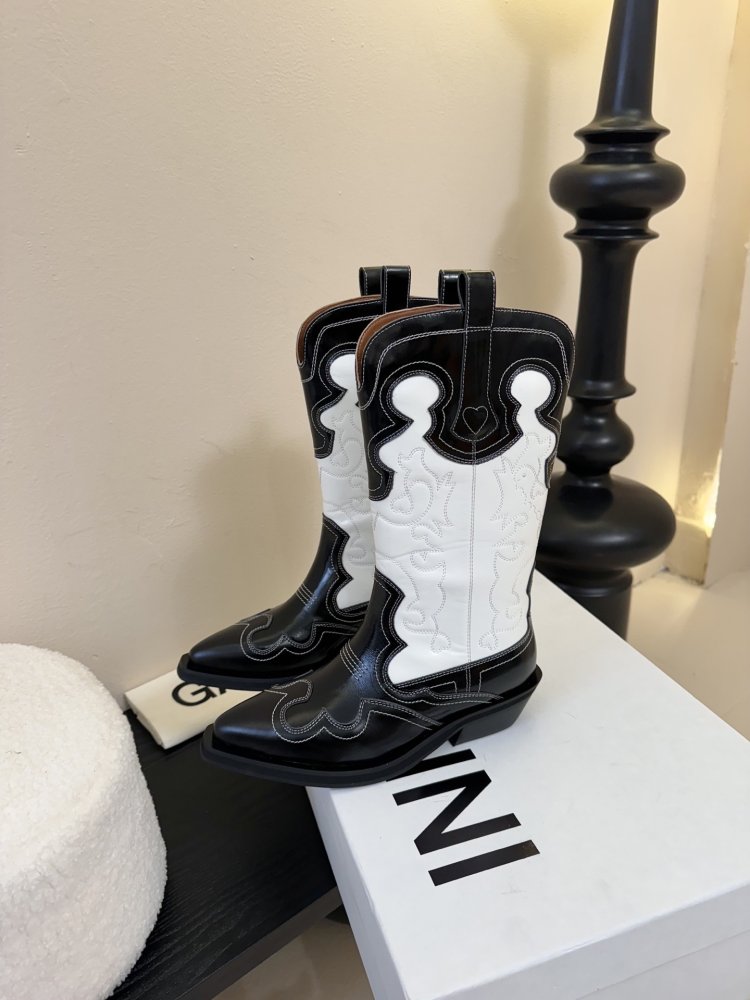 Чоботи жіночі фото 7