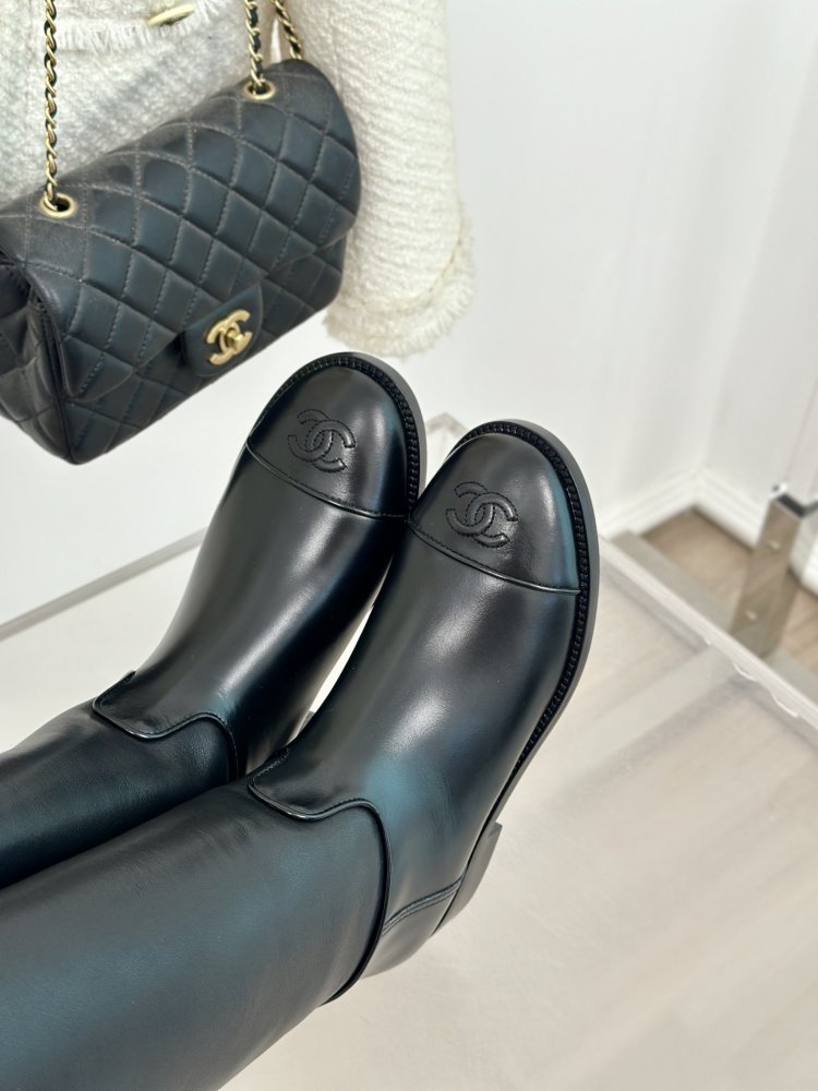 Чоботи жіночі фото 7