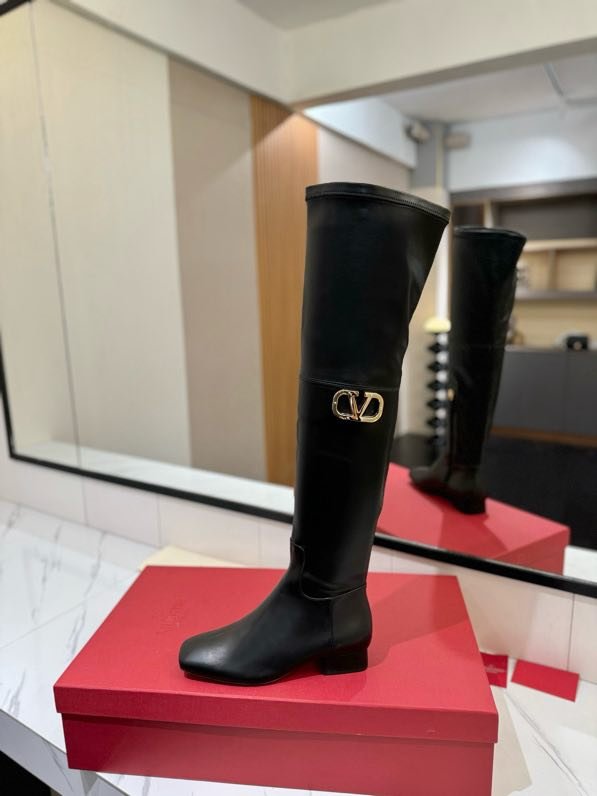 Сапоги женские фото 7