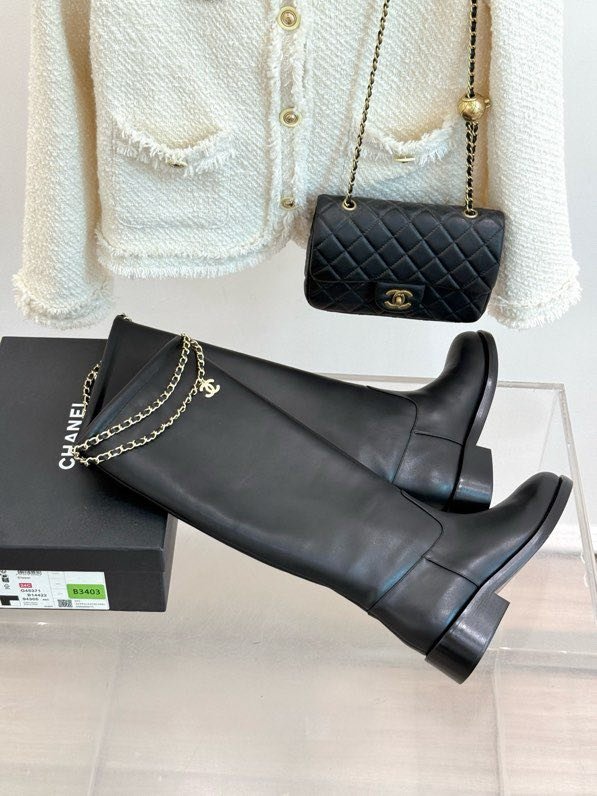 Сапоги женские фото 7