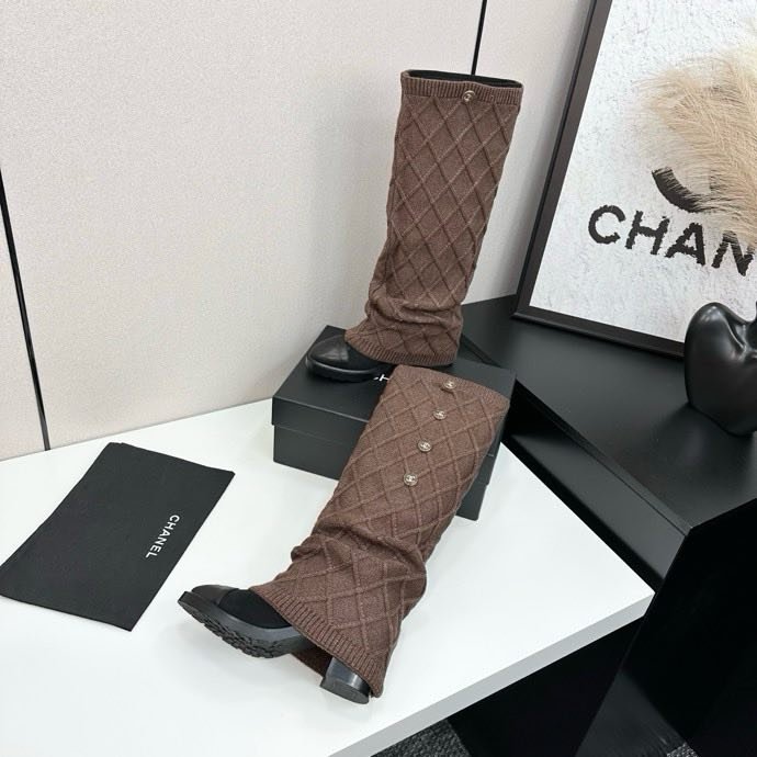 Сапоги женские фото 7