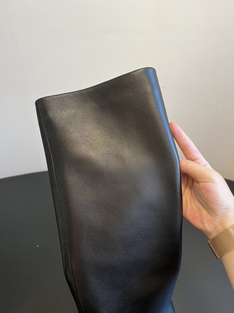 Сапоги женские фото 7