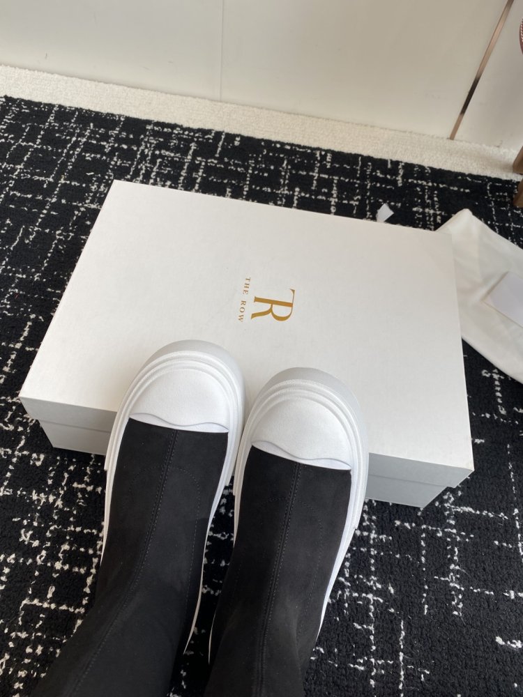 Сапоги женские фото 7