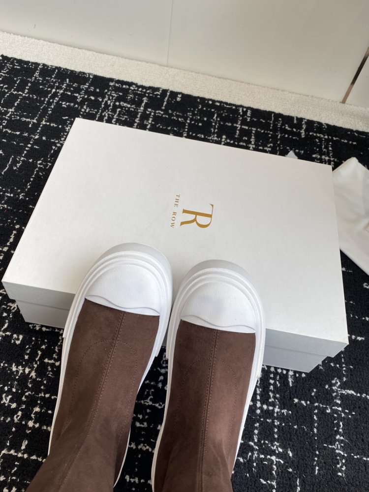 Сапоги женские фото 7