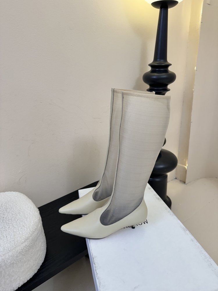 Сапоги женские фото 7