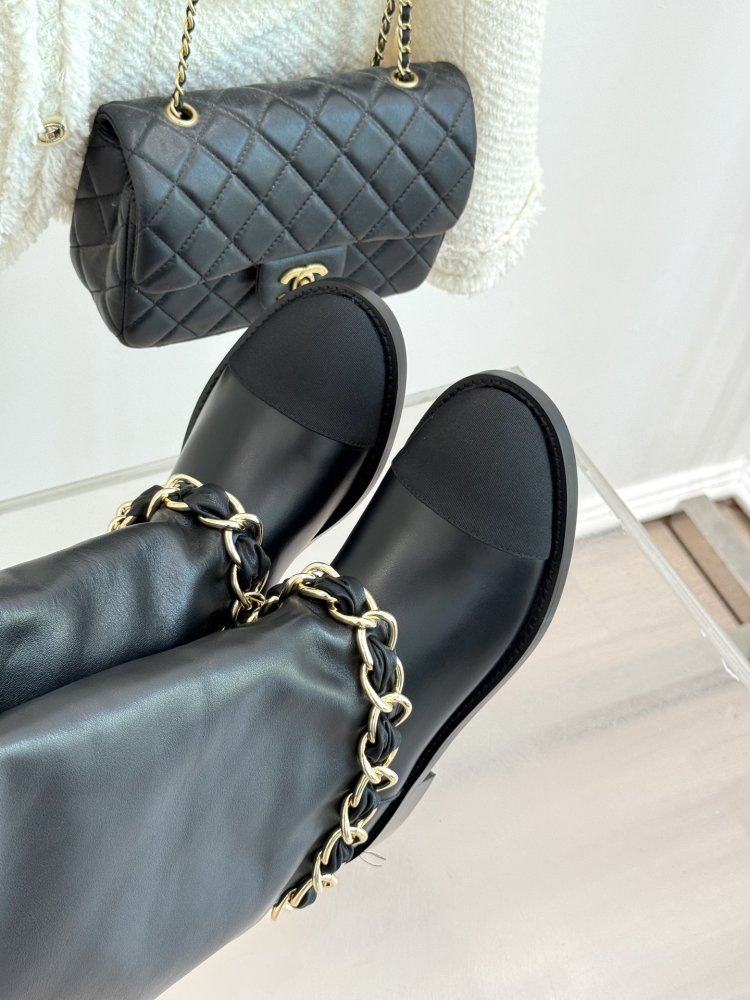 Сапоги женские фото 7