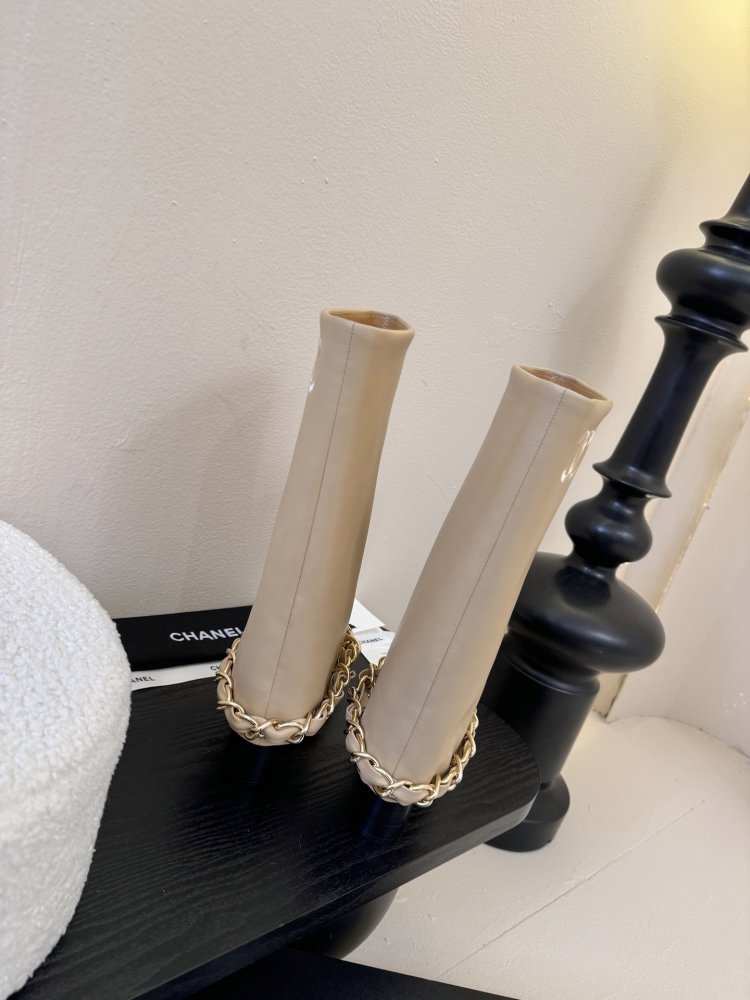 Сапоги женские фото 7