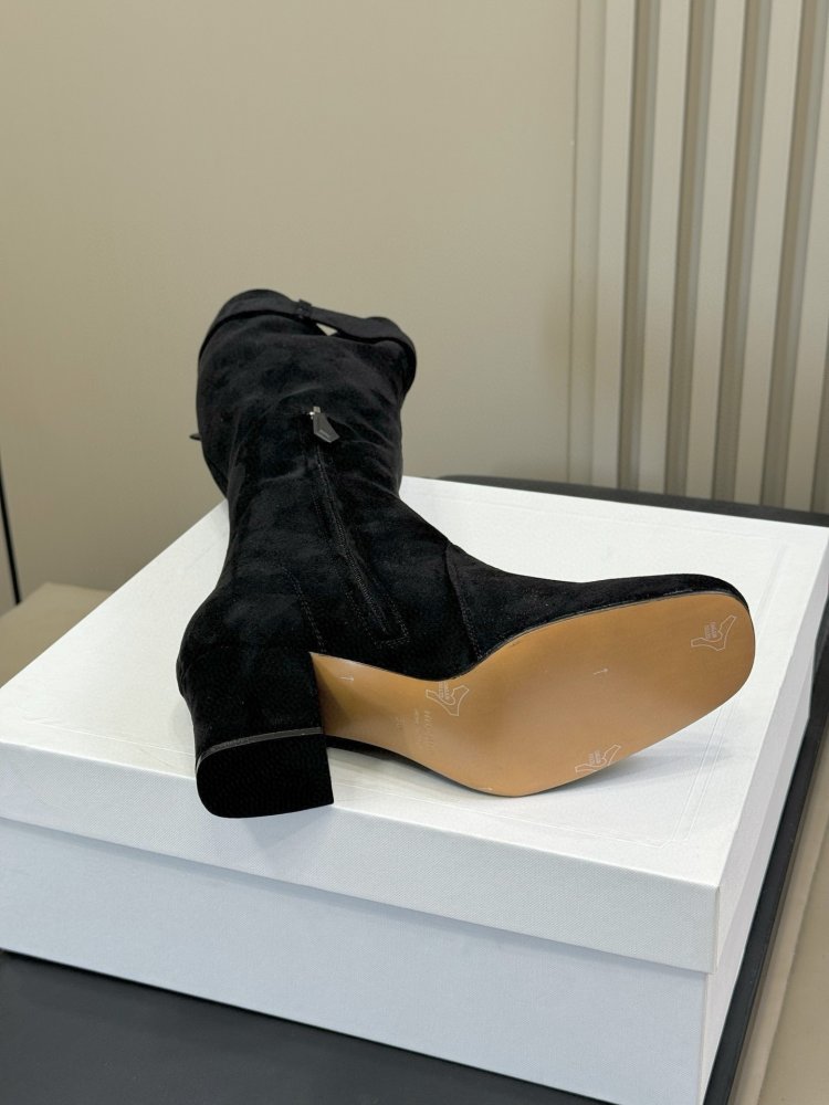 Сапоги женские фото 7