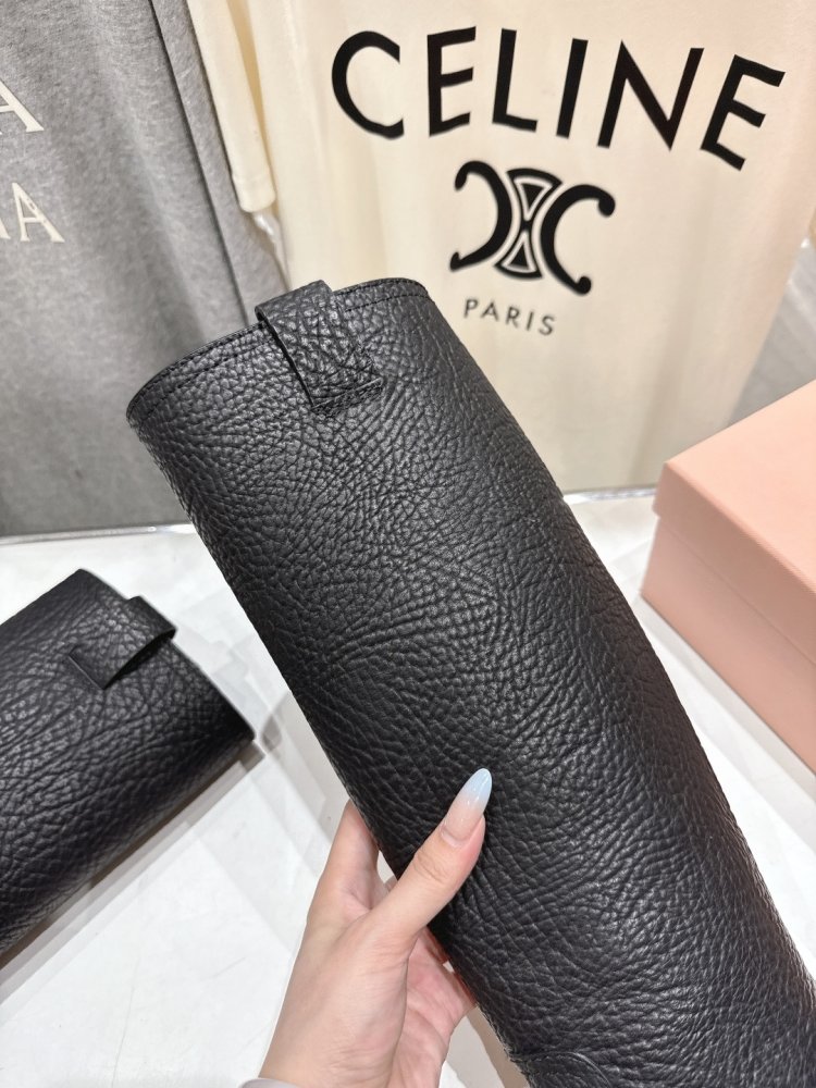 Сапоги женские фото 7