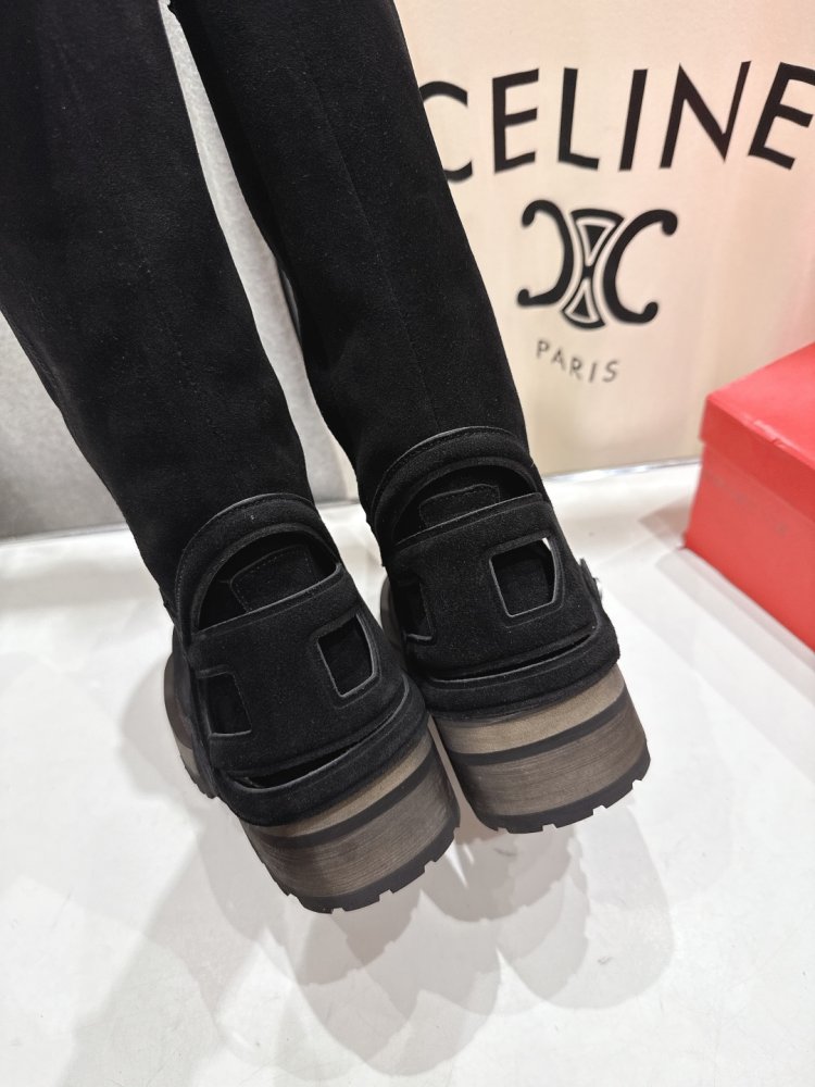 Сапоги женские фото 7