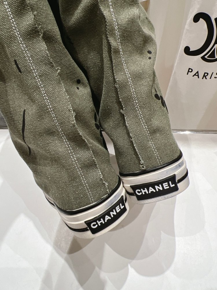 Сапоги женские фото 7