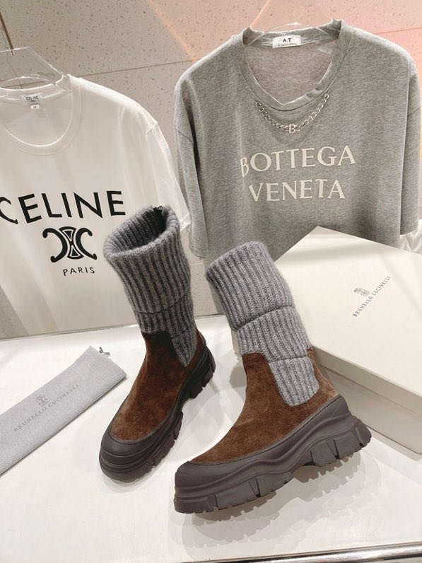 Сапоги женские фото 7