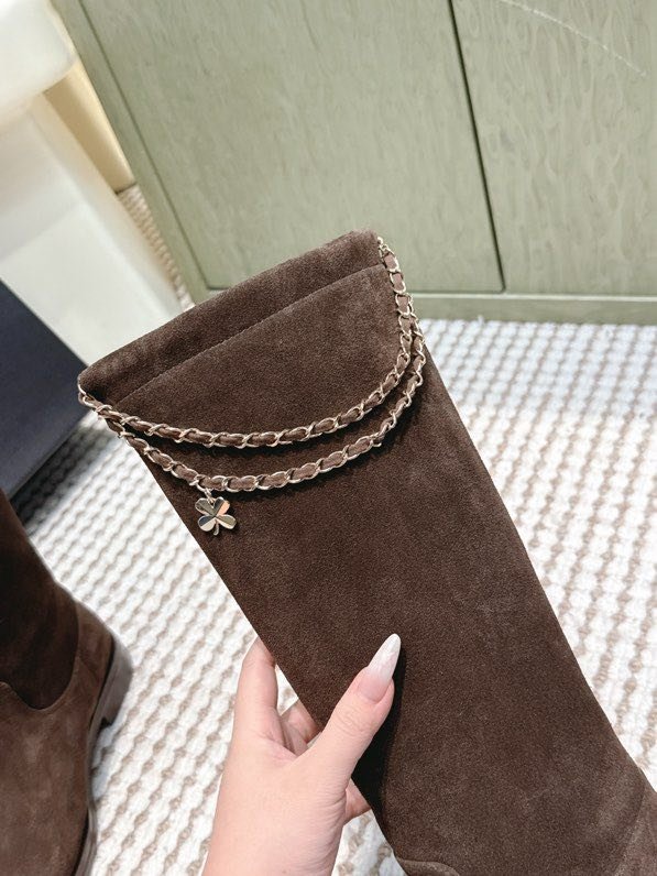 Сапоги женские фото 7