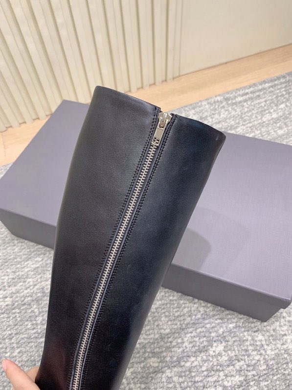 Сапоги женские фото 7