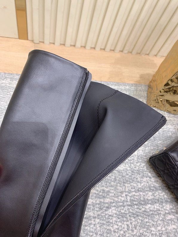 Сапоги женские фото 7