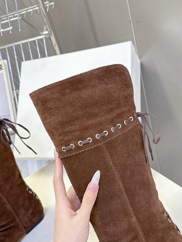 Сапоги женские фото 8