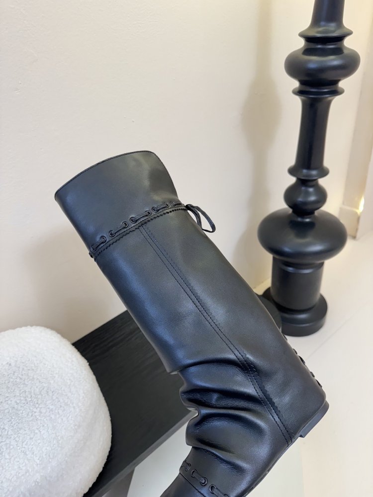 Сапоги женские фото 8