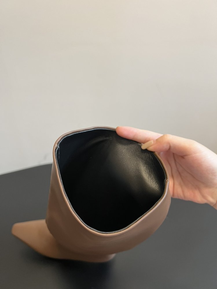 Сапоги женские фото 8