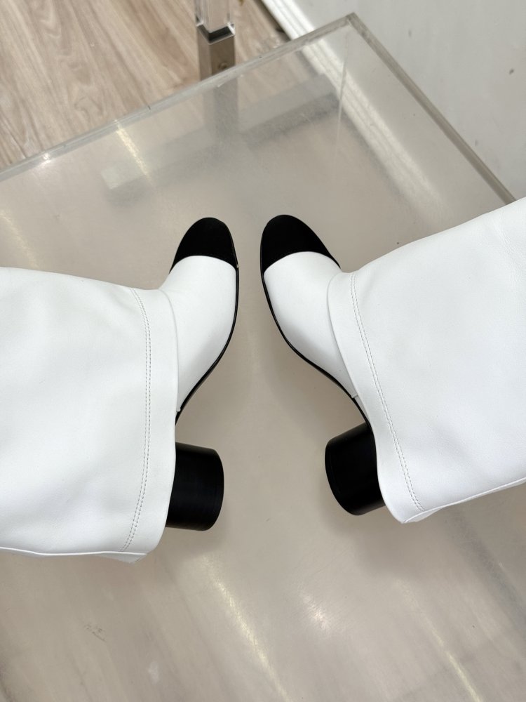 Boots women's фото 8