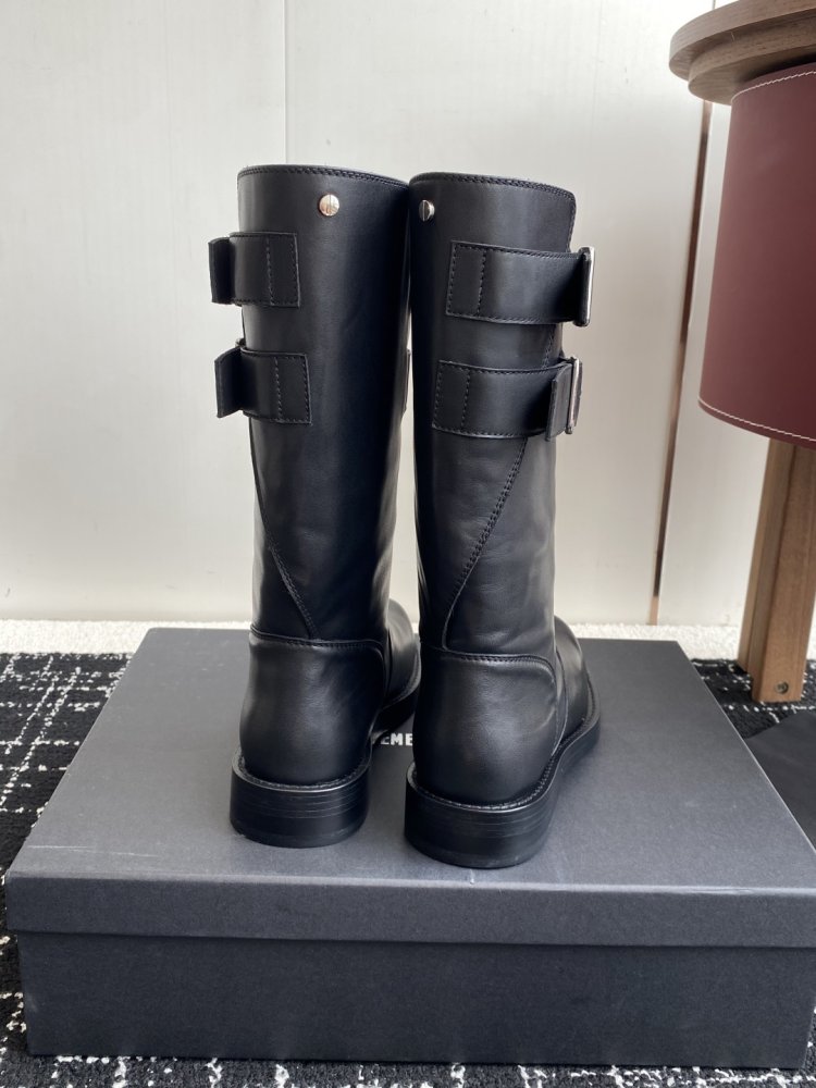 Сапоги женские фото 8