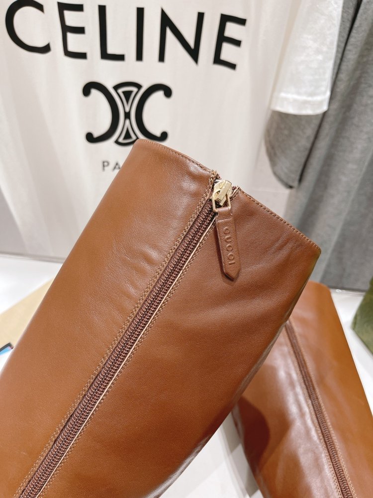 Сапоги женские фото 8