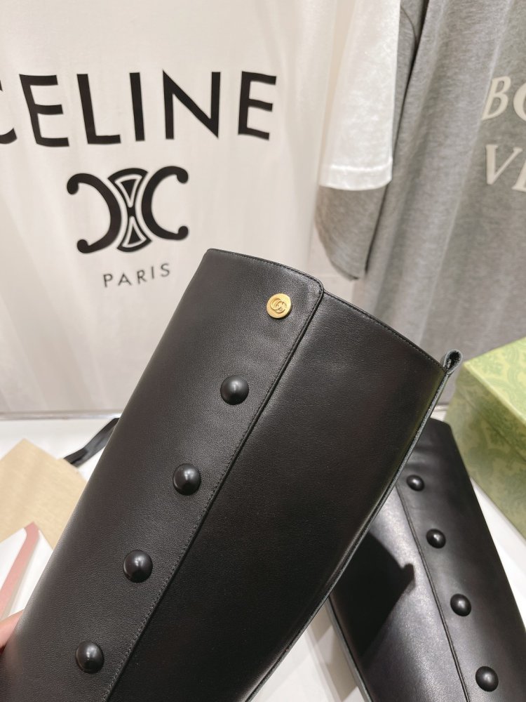 Сапоги женские фото 8