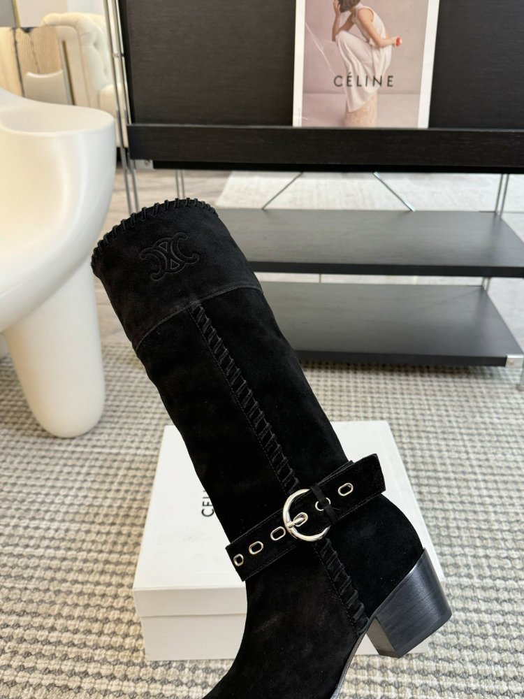 Сапоги женские фото 8