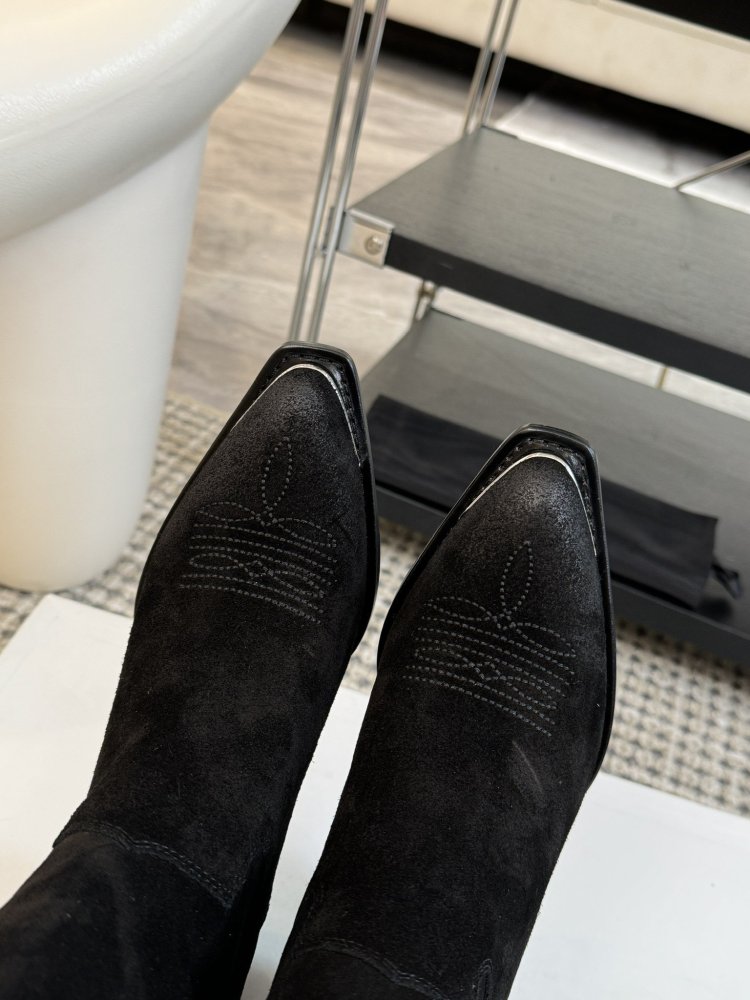 Чоботи жіночі фото 8