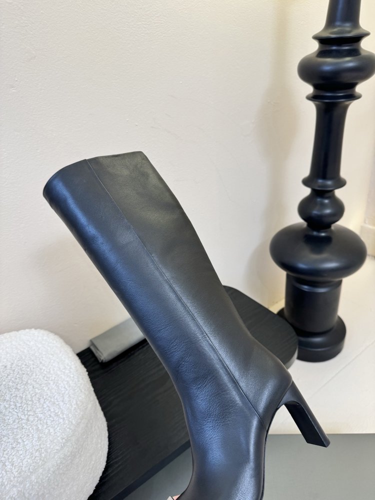 Чоботи жіночі фото 8