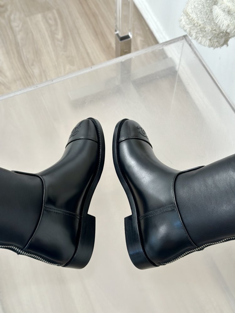 Чоботи жіночі фото 8